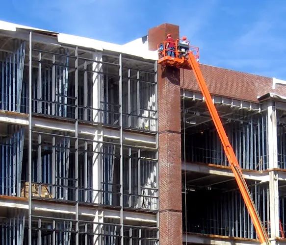 Retiro de revoque y montaje de nueva estructura